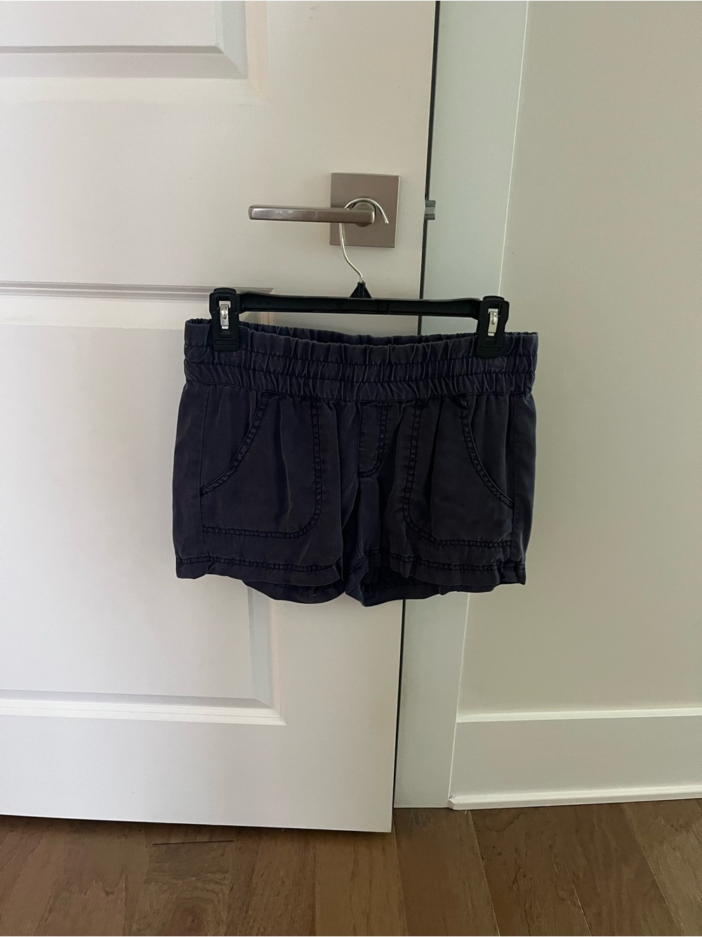 Athleta Navy Blue Elastic Waist Shorts with drawstring and front pockets